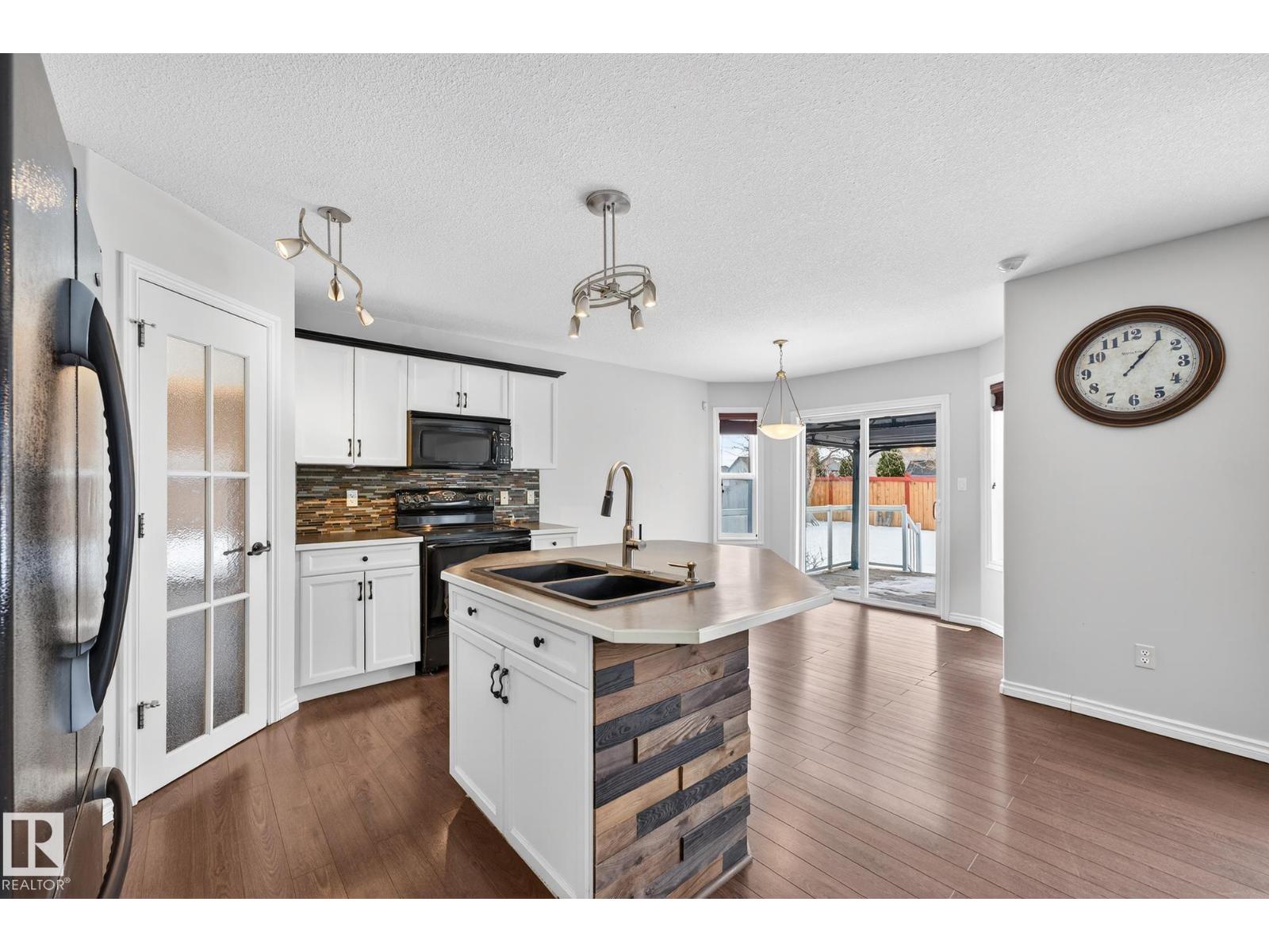 152 Rue Marquet, Beaumont, Alberta  T4X 1W3 - Photo 6 - E4475281