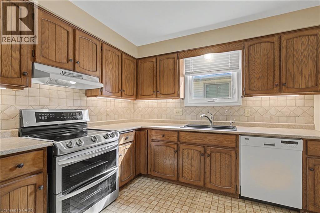 114 Dovercliffe Road, Guelph, Ontario  N1G 3A6 - Photo 3 - 40808330