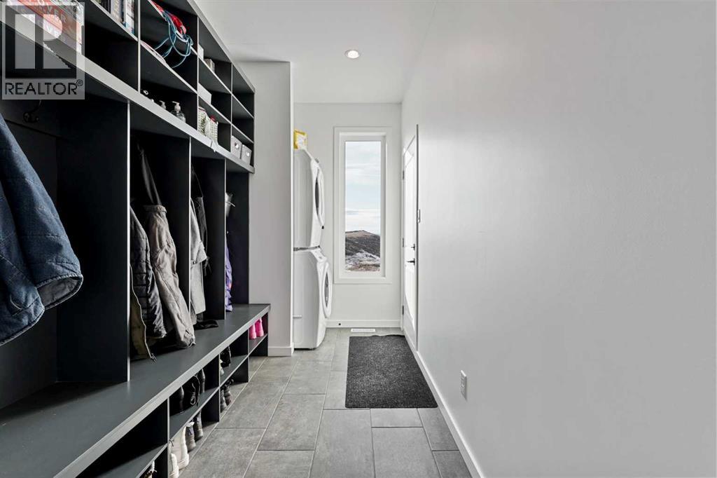 668 Aquitania Boulevard W, Lethbridge, Alberta  T1J 5N4 - Photo 17 - A2283072