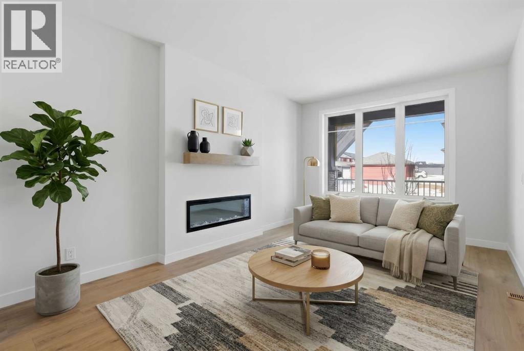 35 Belvedere Crescent Se, Calgary, Alberta  T2A 7Z9 - Photo 3 - A2289159