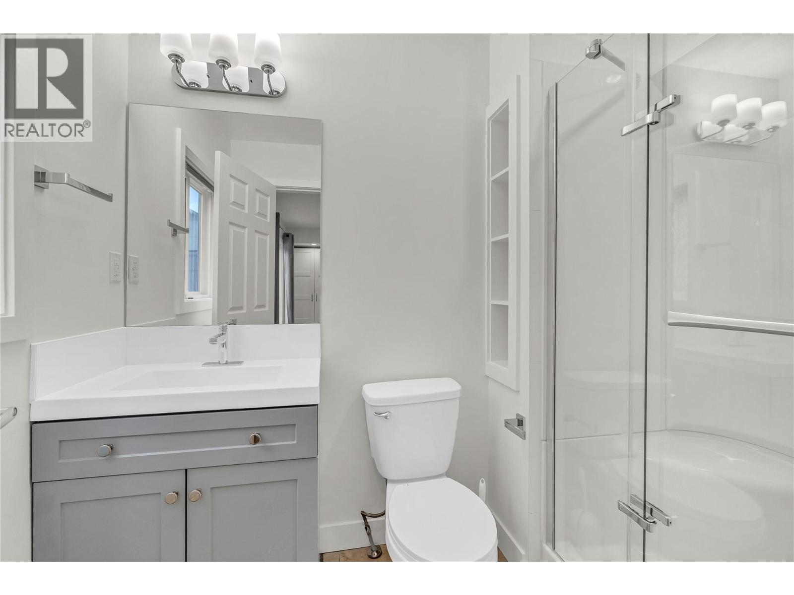 48 Galt Avenue Unit# 105, Penticton, British Columbia  V2A 9C3 - Photo 6 - 10376754