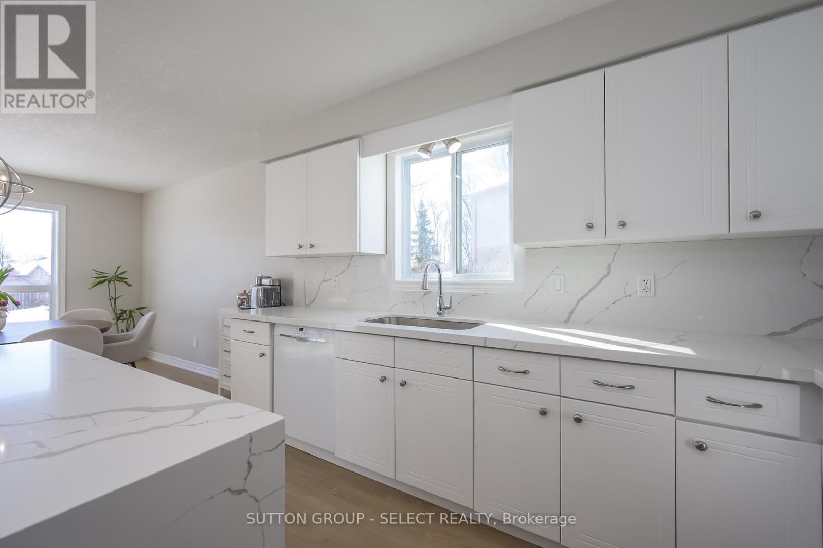 1711 Cedarcreek Crescent, London North, Ontario  N5X 0C7 - Photo 11 - X12829268