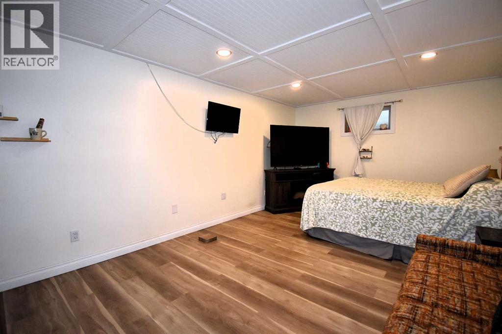 121 Chetamon Drive, Hinton, Alberta  T7V 1G1 - Photo 18 - A2269384