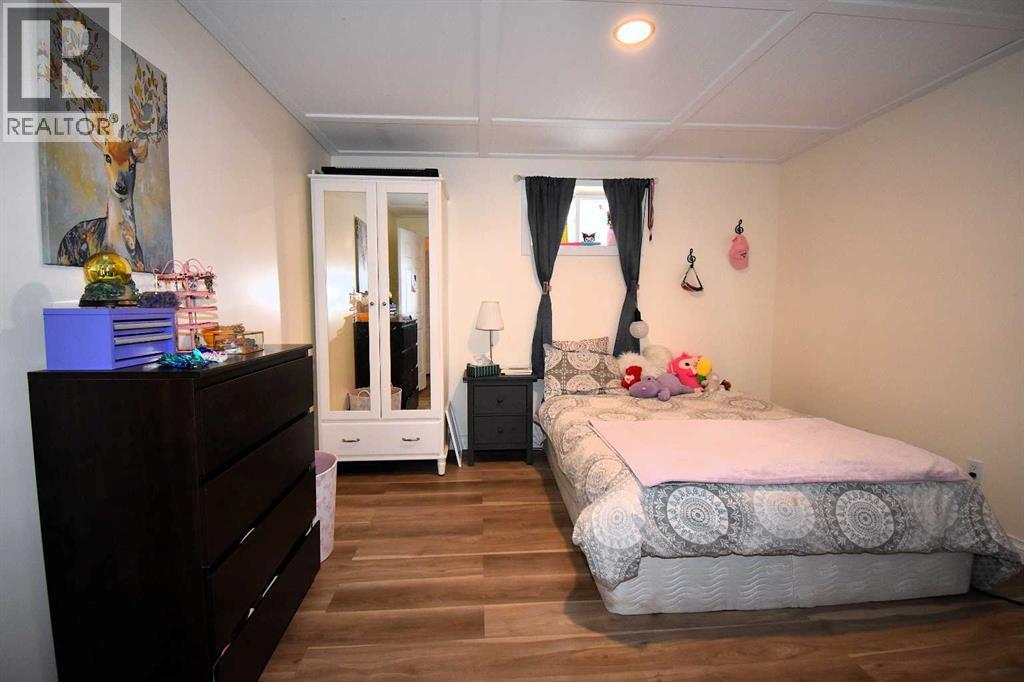 121 Chetamon Drive, Hinton, Alberta  T7V 1G1 - Photo 23 - A2269384