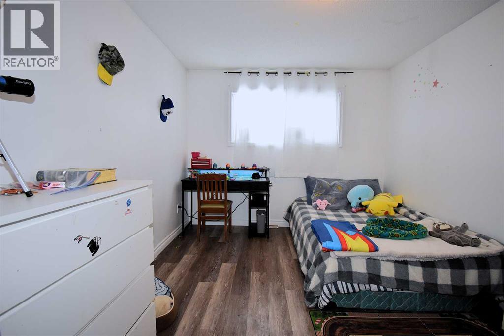 121 Chetamon Drive, Hinton, Alberta  T7V 1G1 - Photo 14 - A2269384