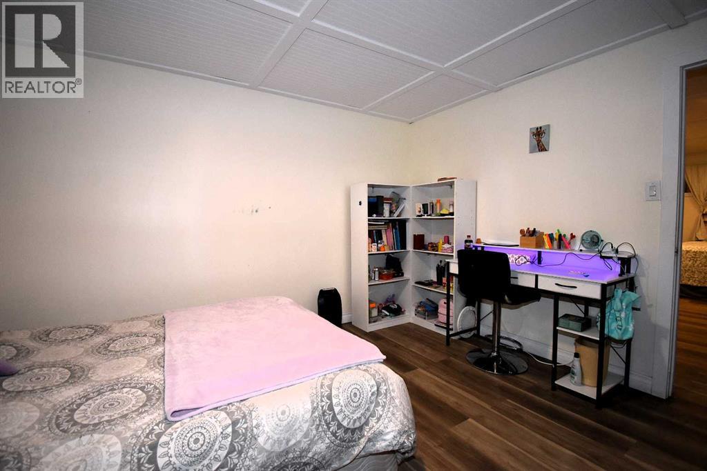 121 Chetamon Drive, Hinton, Alberta  T7V 1G1 - Photo 24 - A2269384