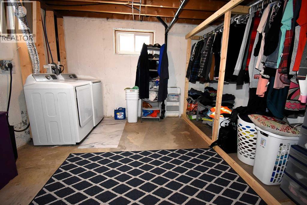 121 Chetamon Drive, Hinton, Alberta  T7V 1G1 - Photo 26 - A2269384