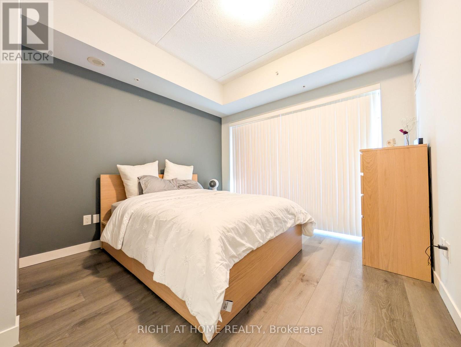 801 - 318 Spruce Street, Waterloo, Ontario  N2L 0E9 - Photo 13 - X12829266