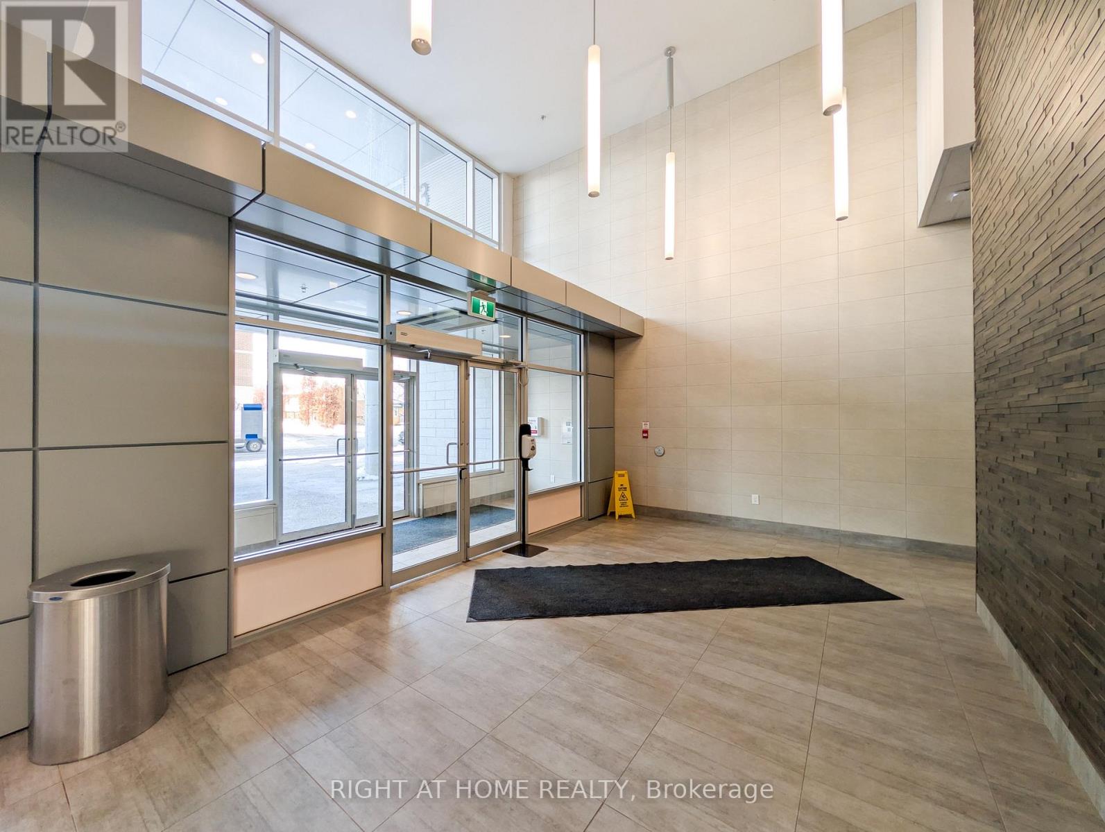 801 - 318 Spruce Street, Waterloo, Ontario  N2L 0E9 - Photo 17 - X12829266