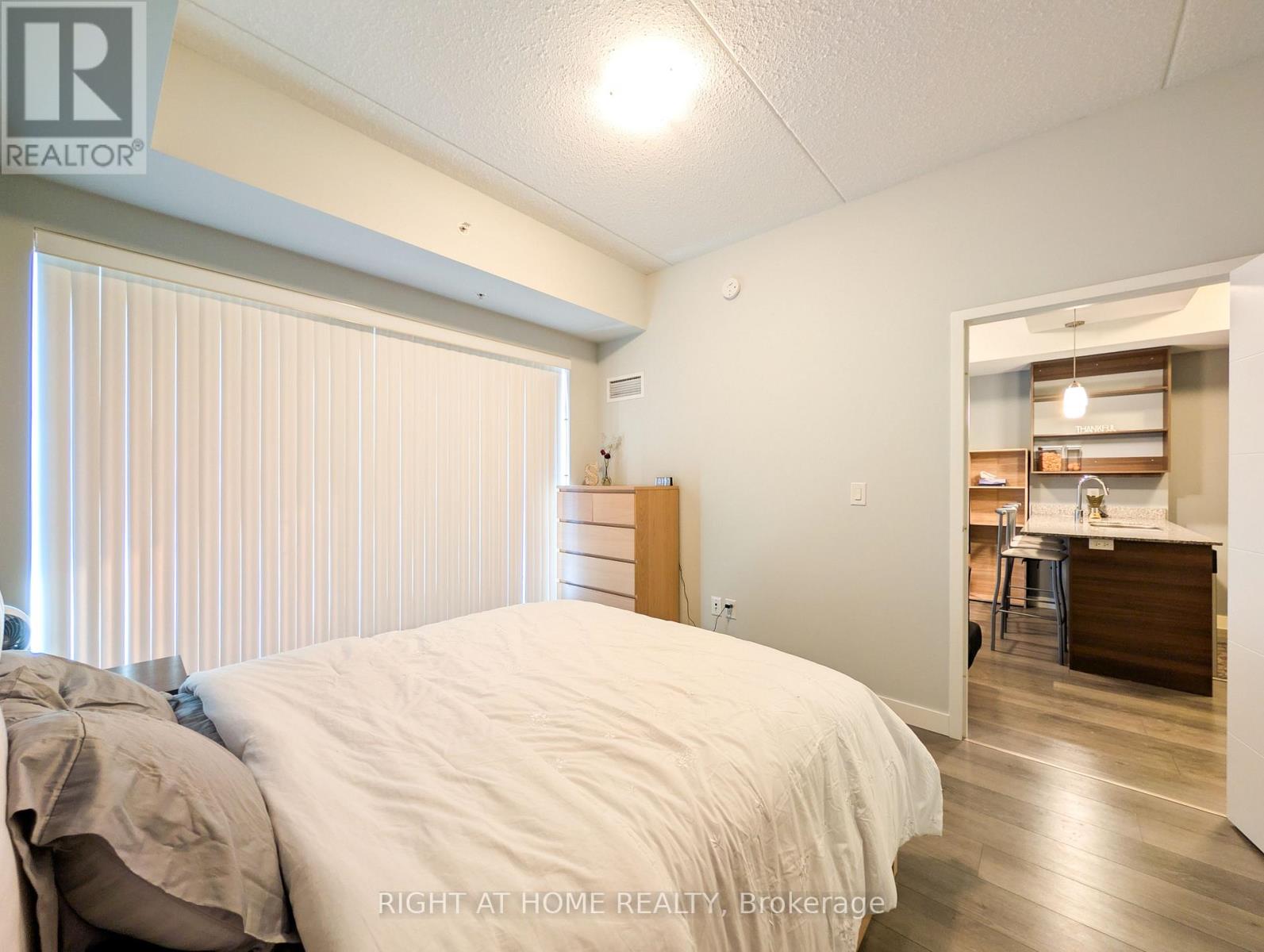 801 - 318 Spruce Street, Waterloo, Ontario  N2L 0E9 - Photo 21 - X12829266