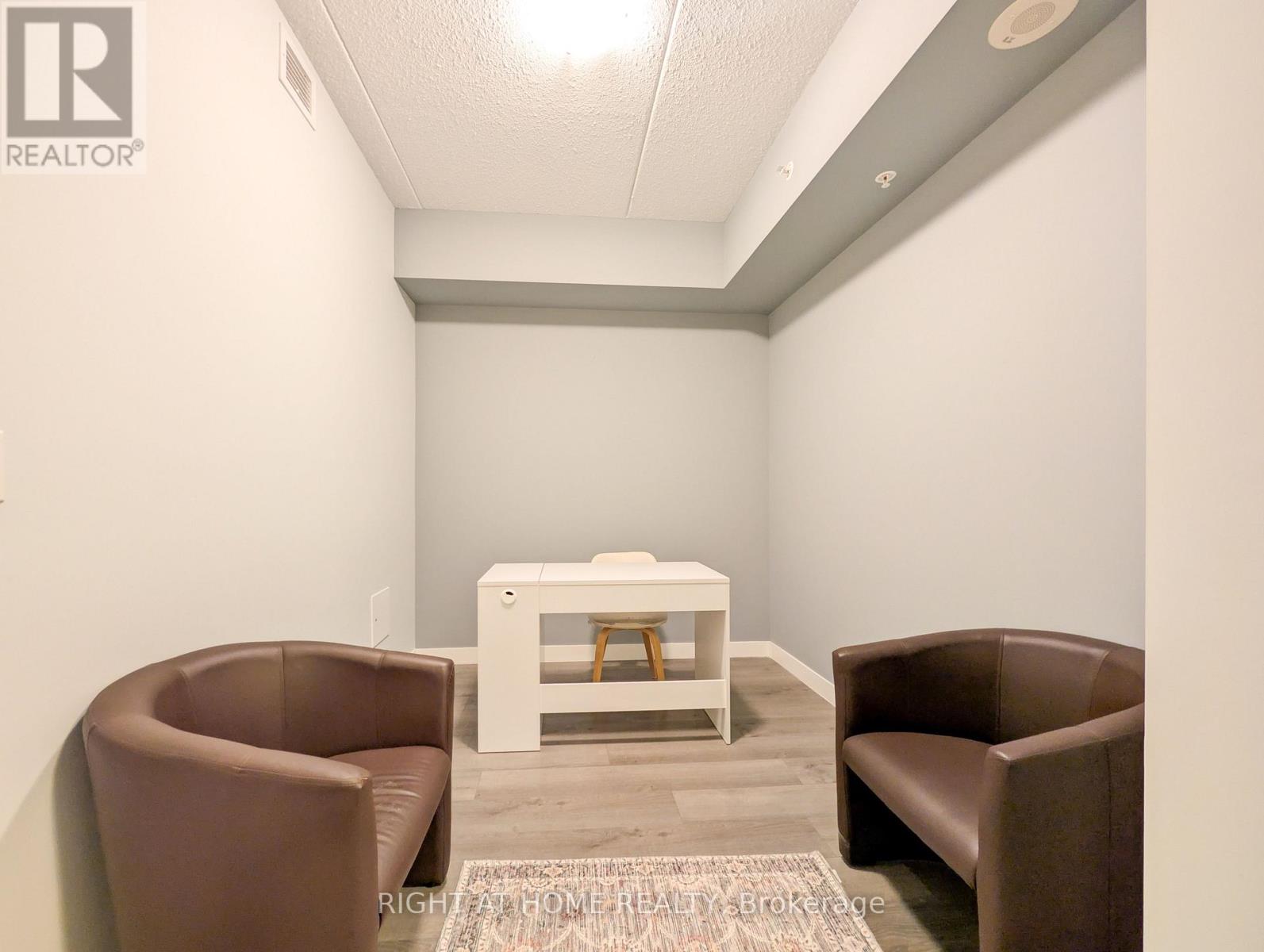 801 - 318 Spruce Street, Waterloo, Ontario  N2L 0E9 - Photo 25 - X12829266