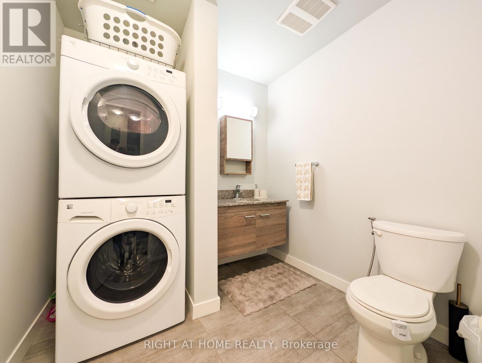 801 - 318 Spruce Street, Waterloo, Ontario  N2L 0E9 - Photo 29 - X12829266