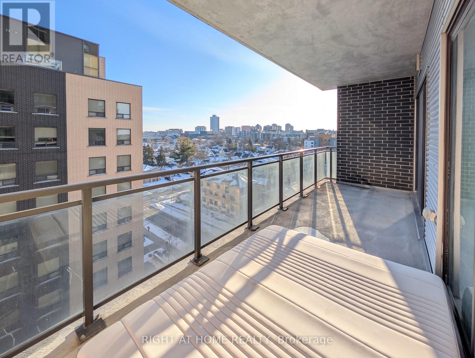 801 - 318 Spruce Street, Waterloo, Ontario  N2L 0E9 - Photo 6 - X12829266