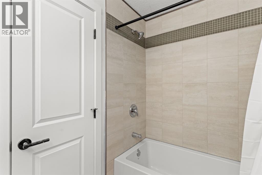 111 Macewan Glen Close Nw, Calgary, Alberta  T3K 2C2 - Photo 20 - A2289421