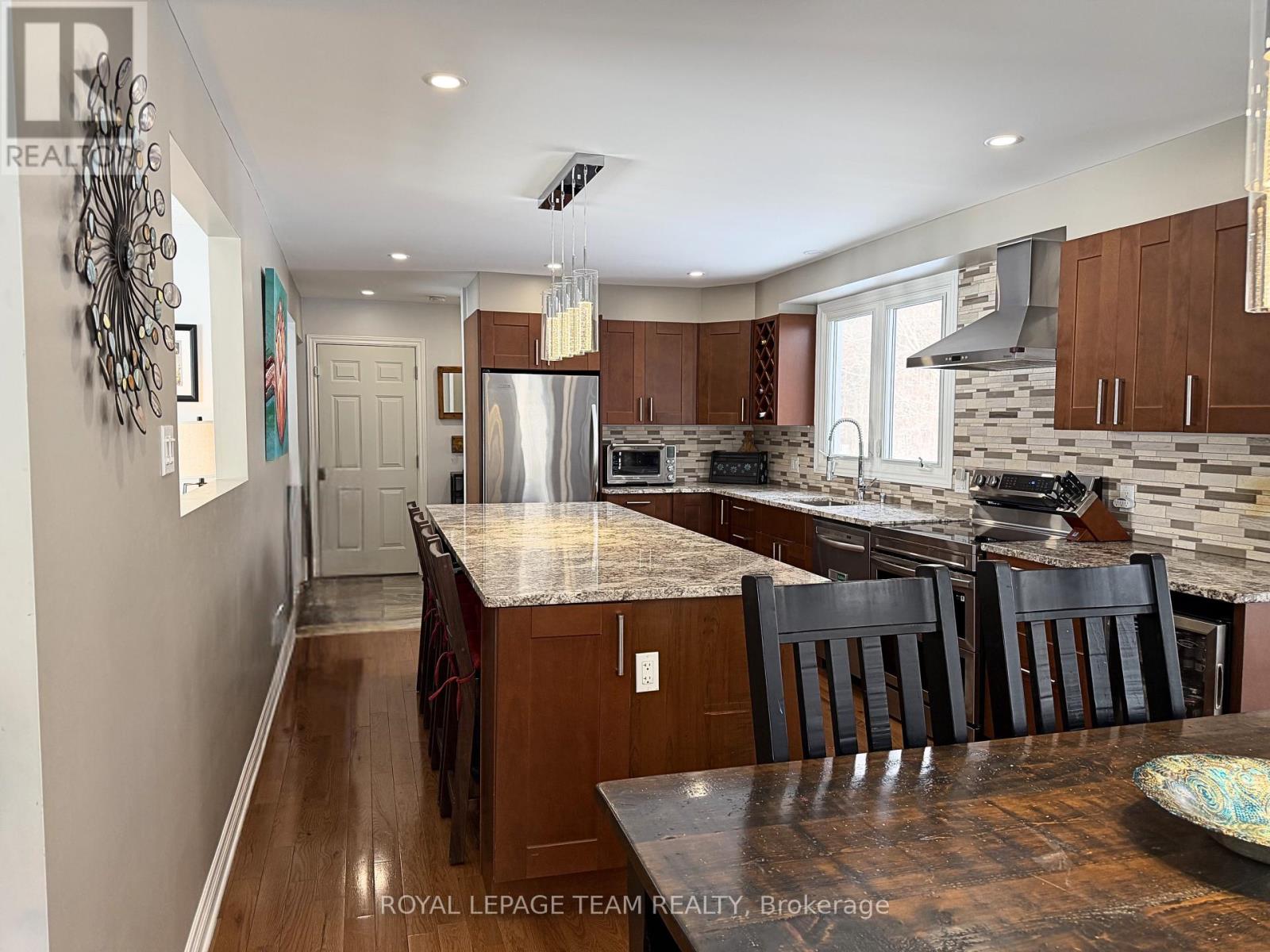 55 Coldstream Drive, Ottawa, Ontario  K0A 3P0 - Photo 10 - X12829290