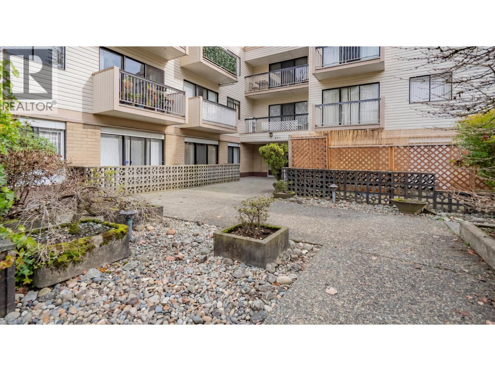 314 590 Whiting Way, Coquitlam, British Columbia  V3J 3R9 - Photo 18 - R3094384