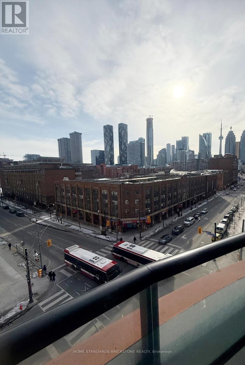 615 - 180 FRONT STREET, Toronto, Ontario