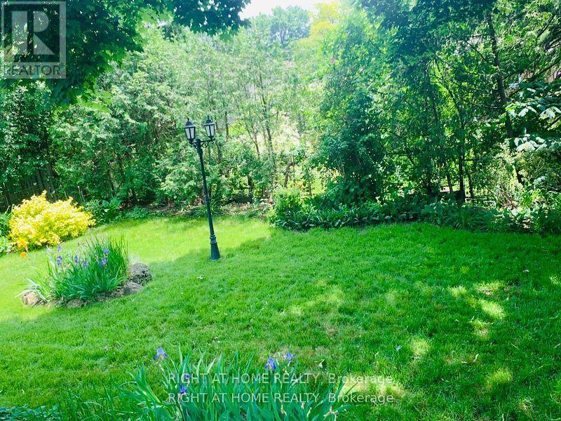 23 Fenelon Drive, Toronto, Ontario  M3A 3K2 - Photo 17 - C12829286