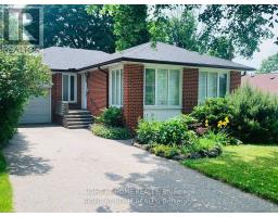 23 FENELON DRIVE, Toronto, Ontario