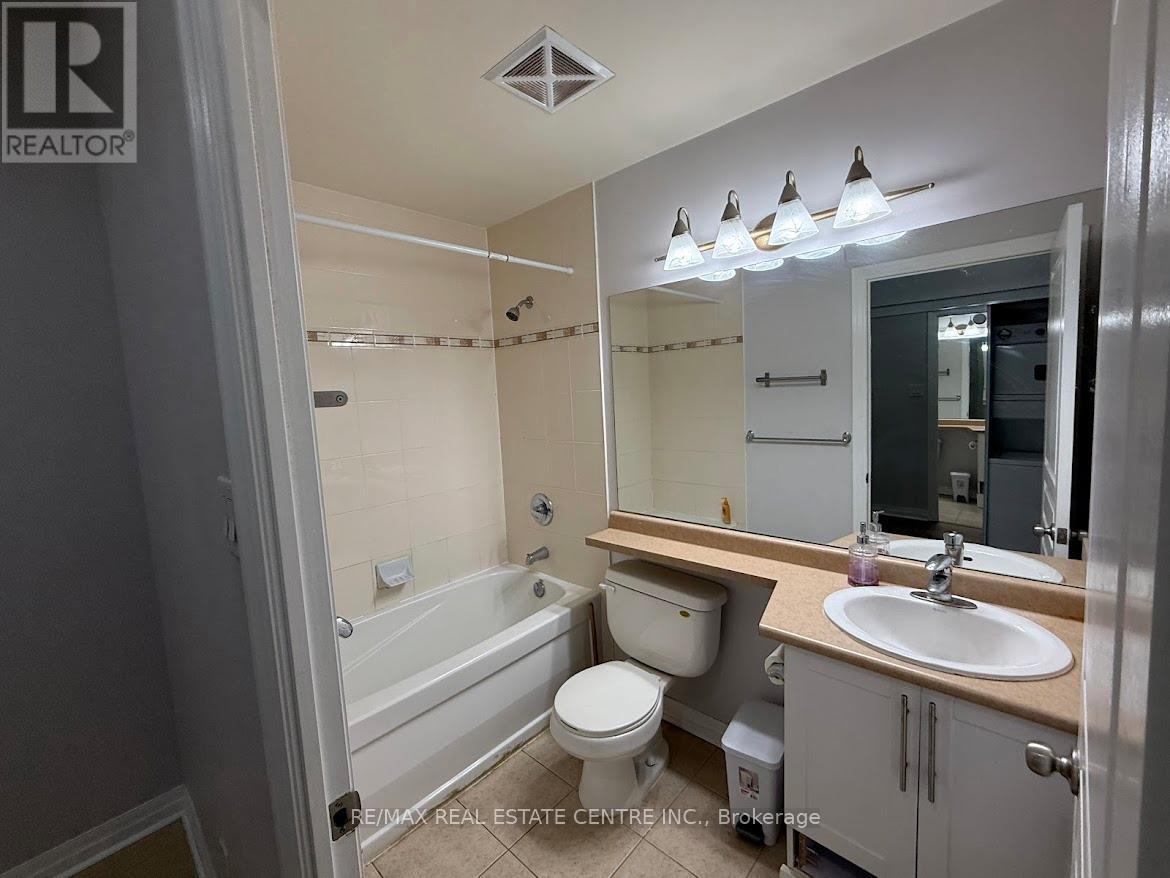 1002 - 3515 Kariya Dr Drive, Mississauga, Ontario  L5B 0C1 - Photo 15 - W12829278