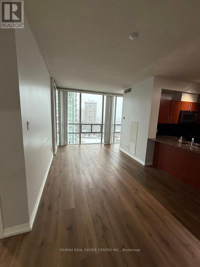 1002 - 3515 Kariya Dr Drive, Mississauga, Ontario  L5B 0C1 - Photo 4 - W12829278