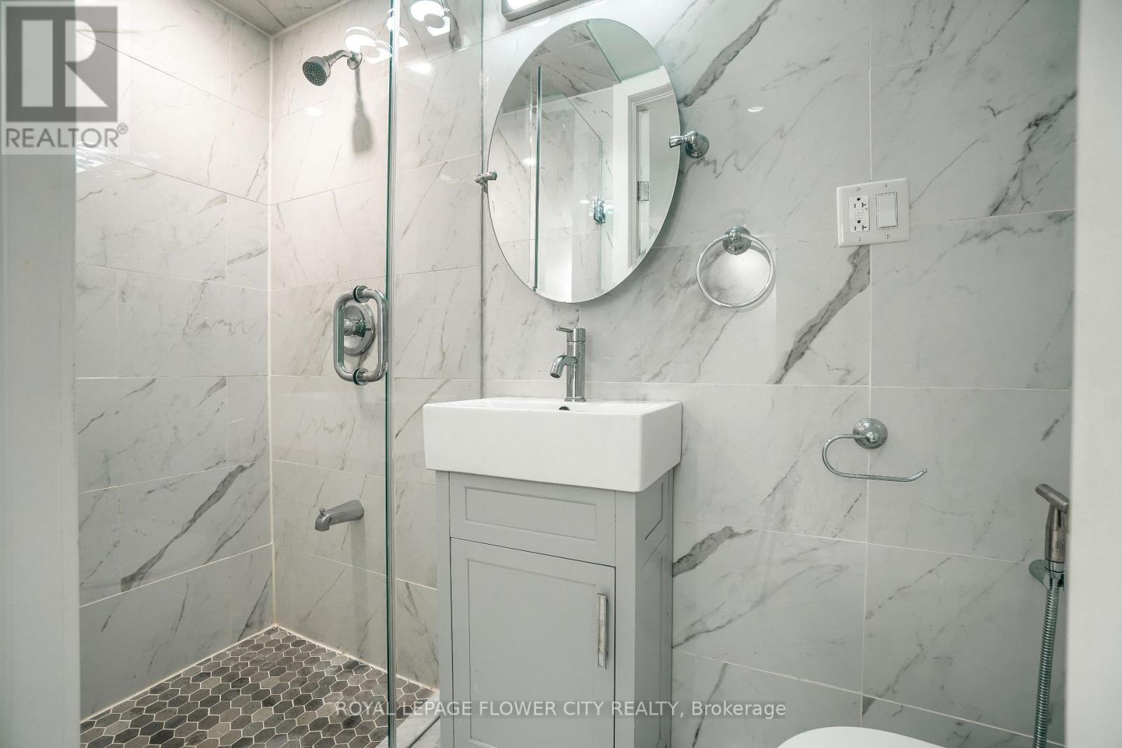 Basement - 12 Gondola Crescent, Brampton, Ontario  L6S 1W6 - Photo 10 - W12829284