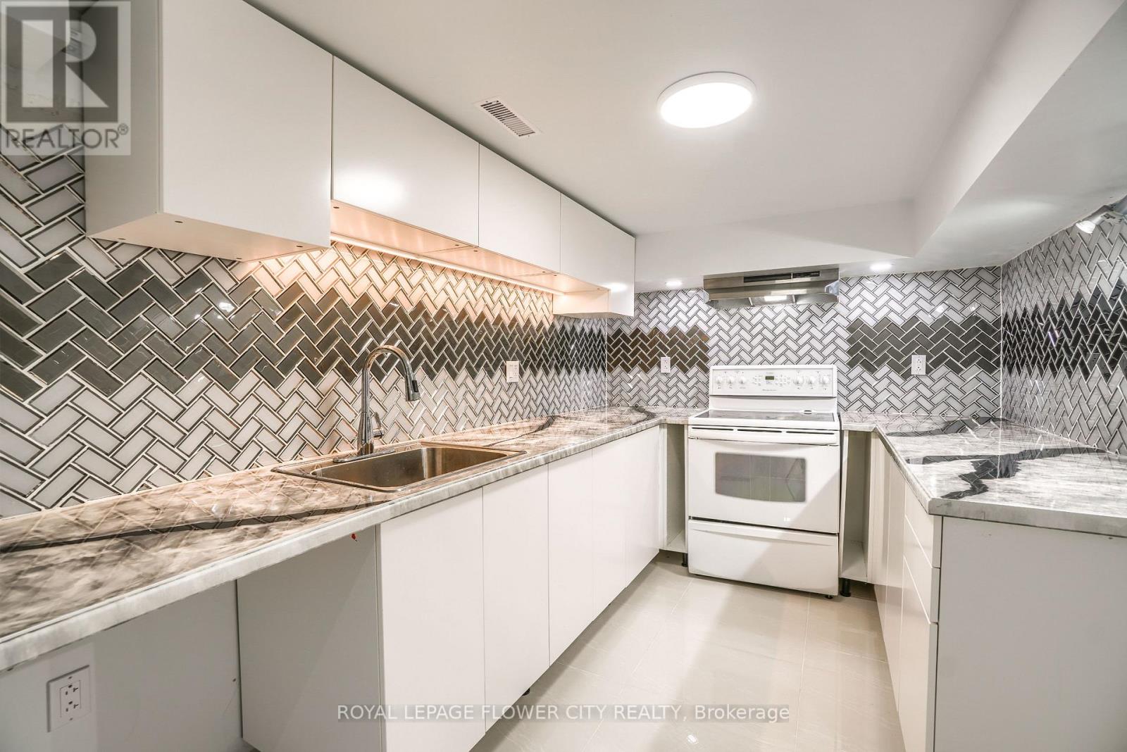 Basement - 12 Gondola Crescent, Brampton, Ontario  L6S 1W6 - Photo 5 - W12829284