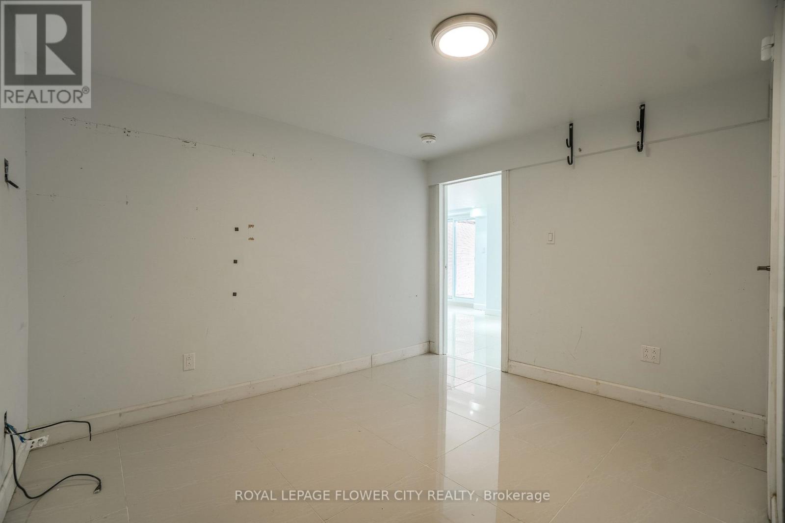 Basement - 12 Gondola Crescent, Brampton, Ontario  L6S 1W6 - Photo 6 - W12829284