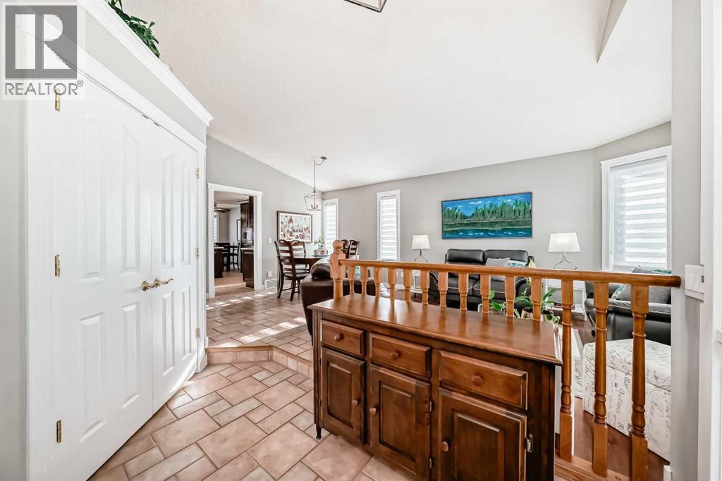 76 Riverside Way Se, Calgary, Alberta  T2C 3V8 - Photo 3 - A2288540