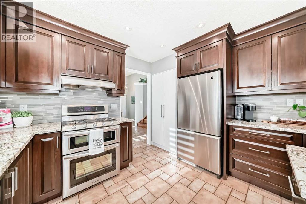 76 Riverside Way Se, Calgary, Alberta  T2C 3V8 - Photo 9 - A2288540