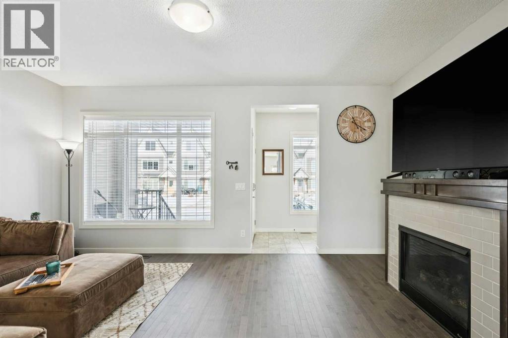 50 Fireside Circle, Cochrane, Alberta  T4C 0Z4 - Photo 8 - A2288908