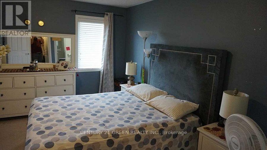 273 Mortimer Crescent, Milton (Ha Harrison), Ontario  L9T 7B6 - Photo 5 - W12822228