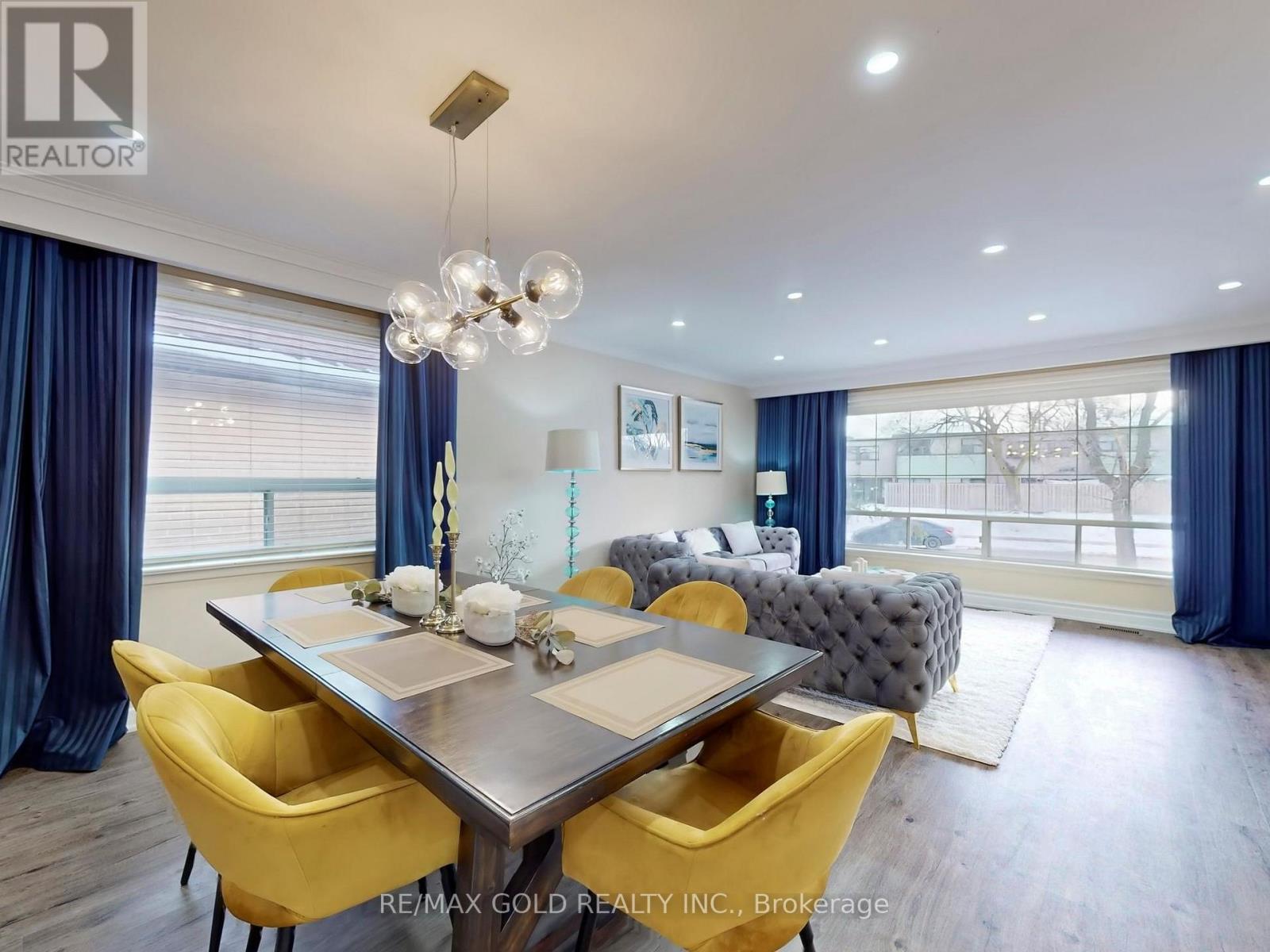 189 Kingsview Boulevard, Toronto, Ontario  M9R 1V7 - Photo 14 - W12828672