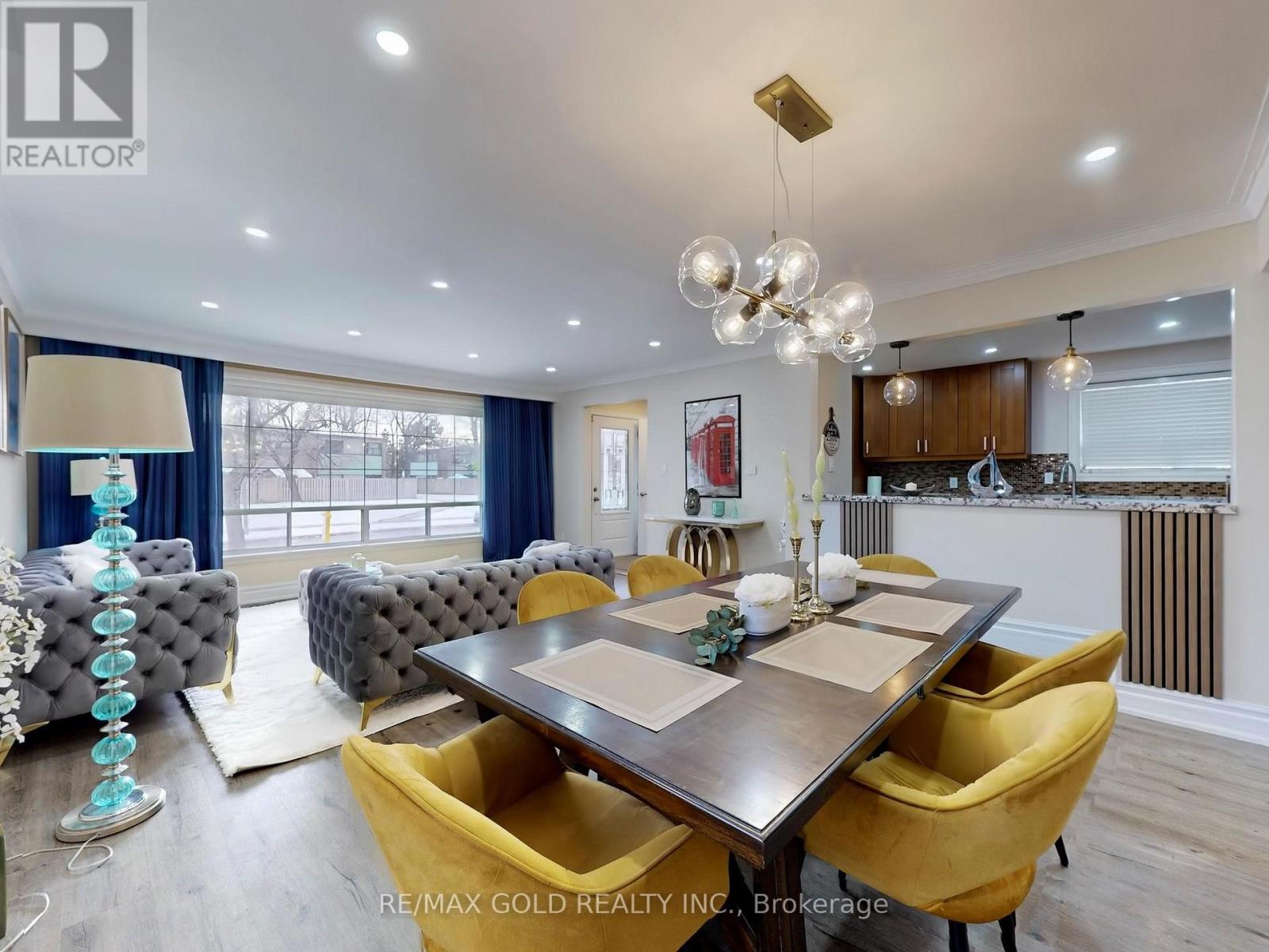 189 Kingsview Boulevard, Toronto, Ontario  M9R 1V7 - Photo 13 - W12828672