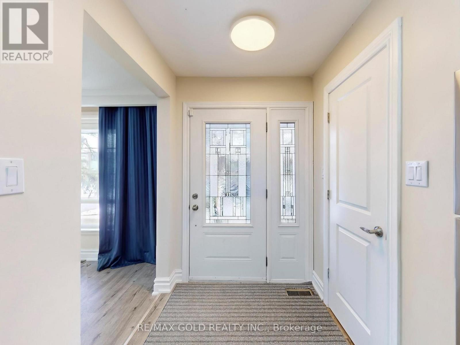 189 Kingsview Boulevard, Toronto, Ontario  M9R 1V7 - Photo 20 - W12828672