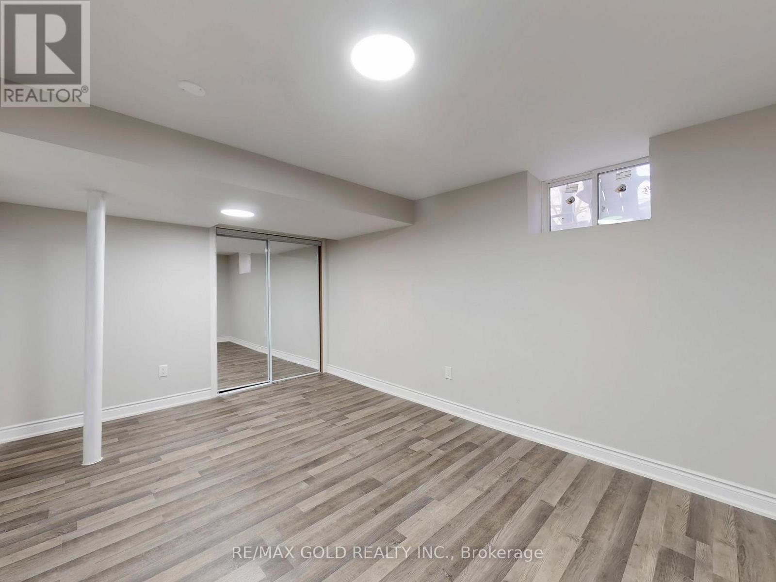 189 Kingsview Boulevard, Toronto, Ontario  M9R 1V7 - Photo 50 - W12828672