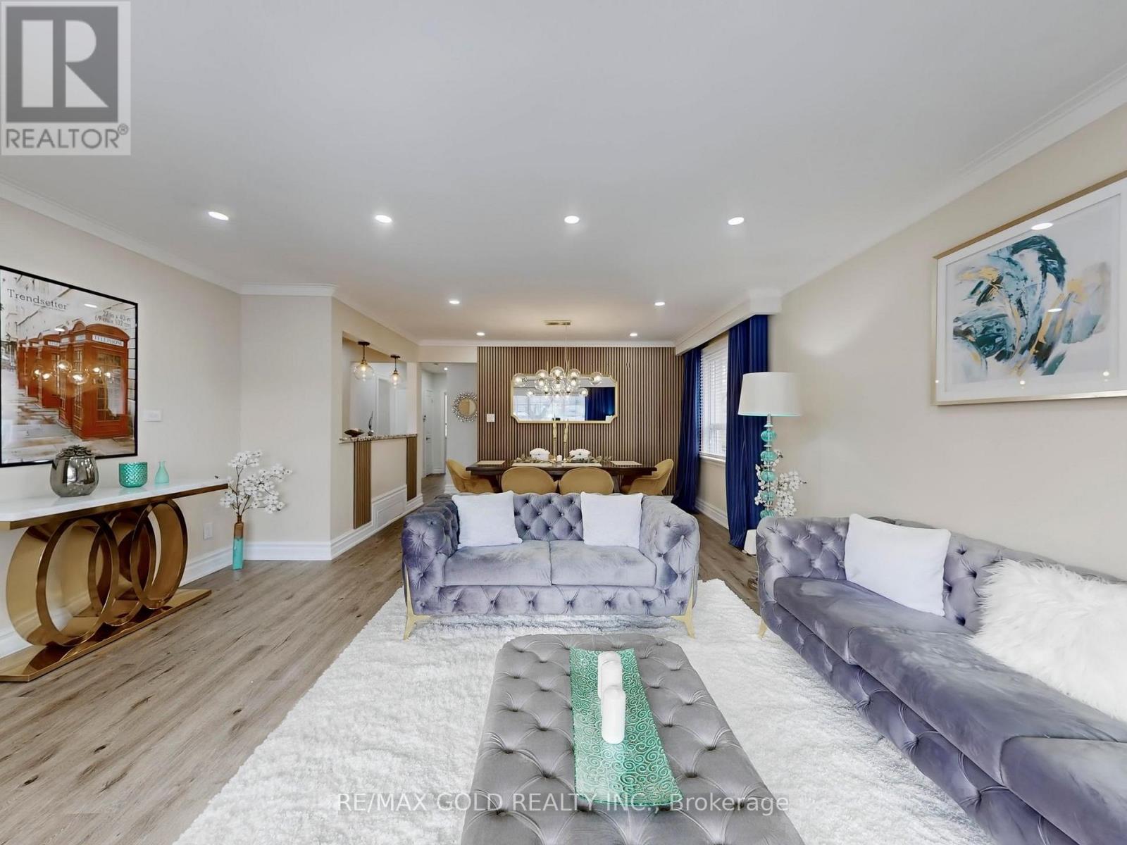 189 Kingsview Boulevard, Toronto, Ontario  M9R 1V7 - Photo 9 - W12828672