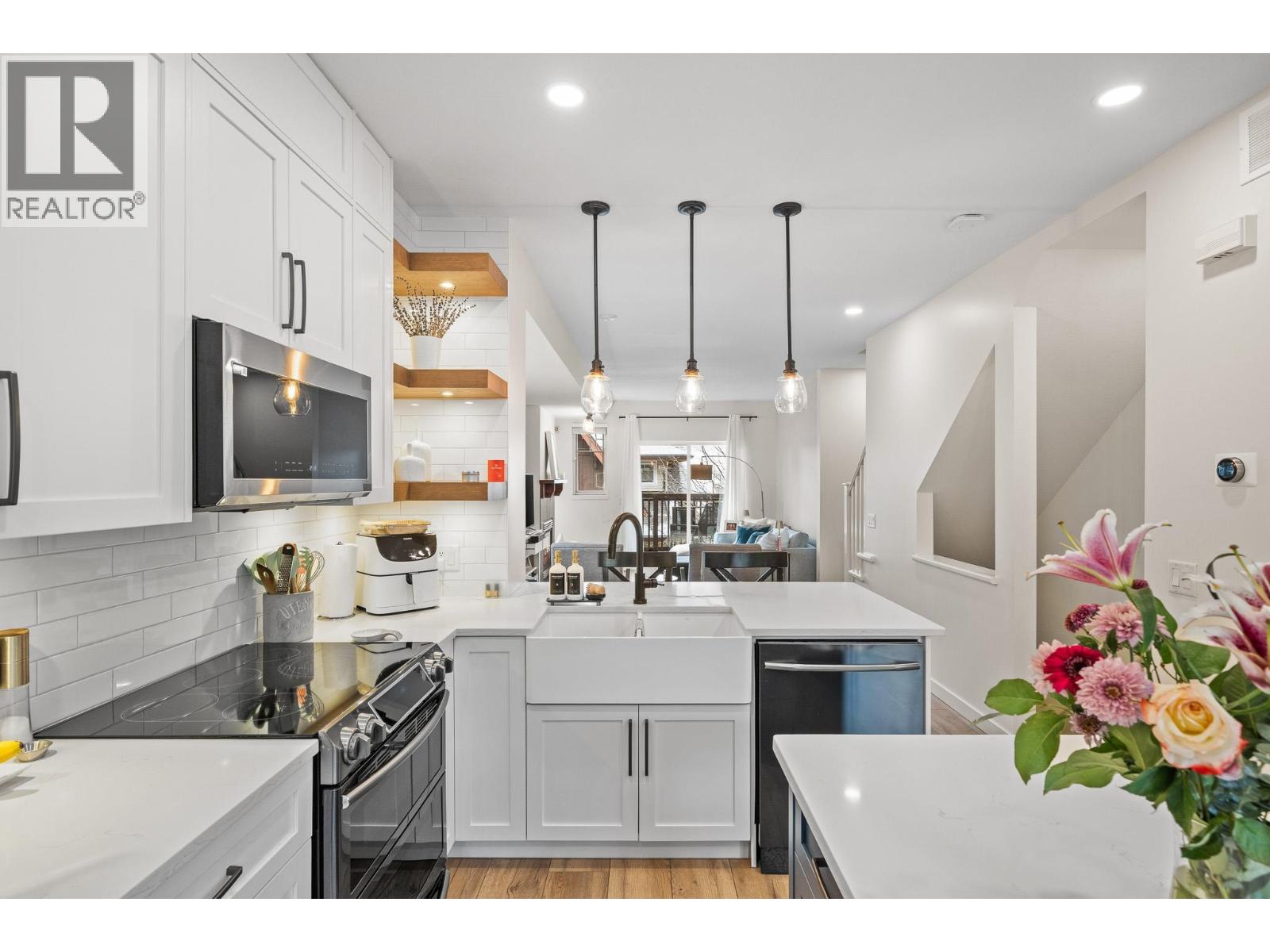 142 2000 Panorama Drive, Port Moody, British Columbia  V3H 5J5 - Photo 2 - R3093744