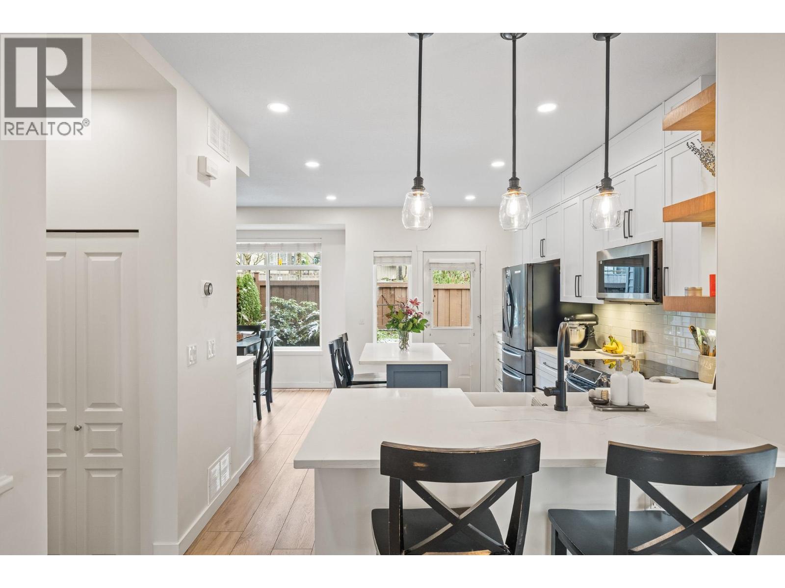 142 2000 Panorama Drive, Port Moody, British Columbia  V3H 5J5 - Photo 4 - R3093744