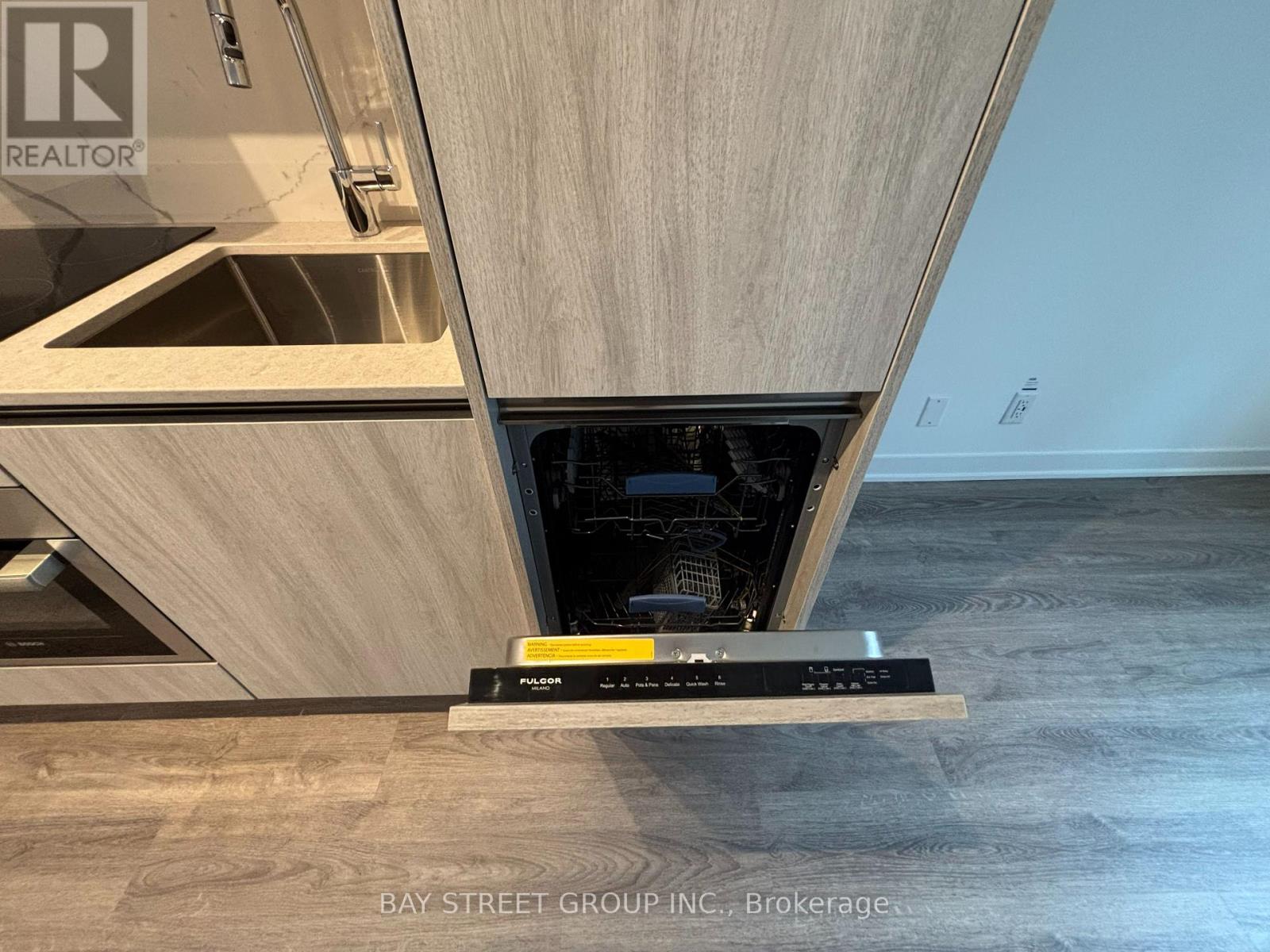 705 - 180 Front Street E, Toronto, Ontario  M5A 0K9 - Photo 9 - C12829296