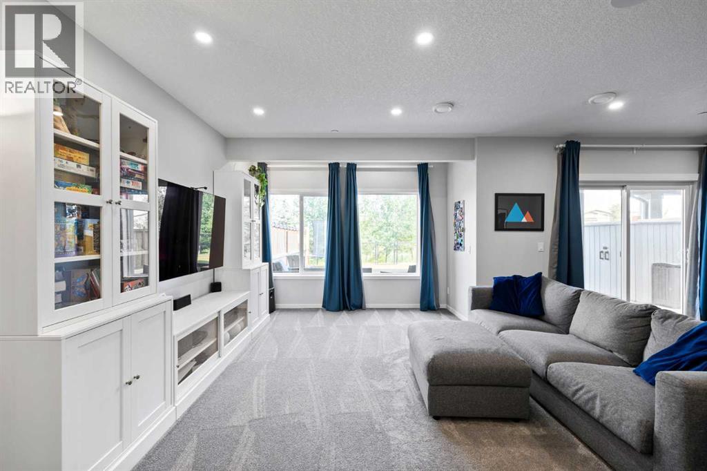 223 Howse Drive Ne, Calgary, Alberta  T3P 1K4 - Photo 9 - A2289398