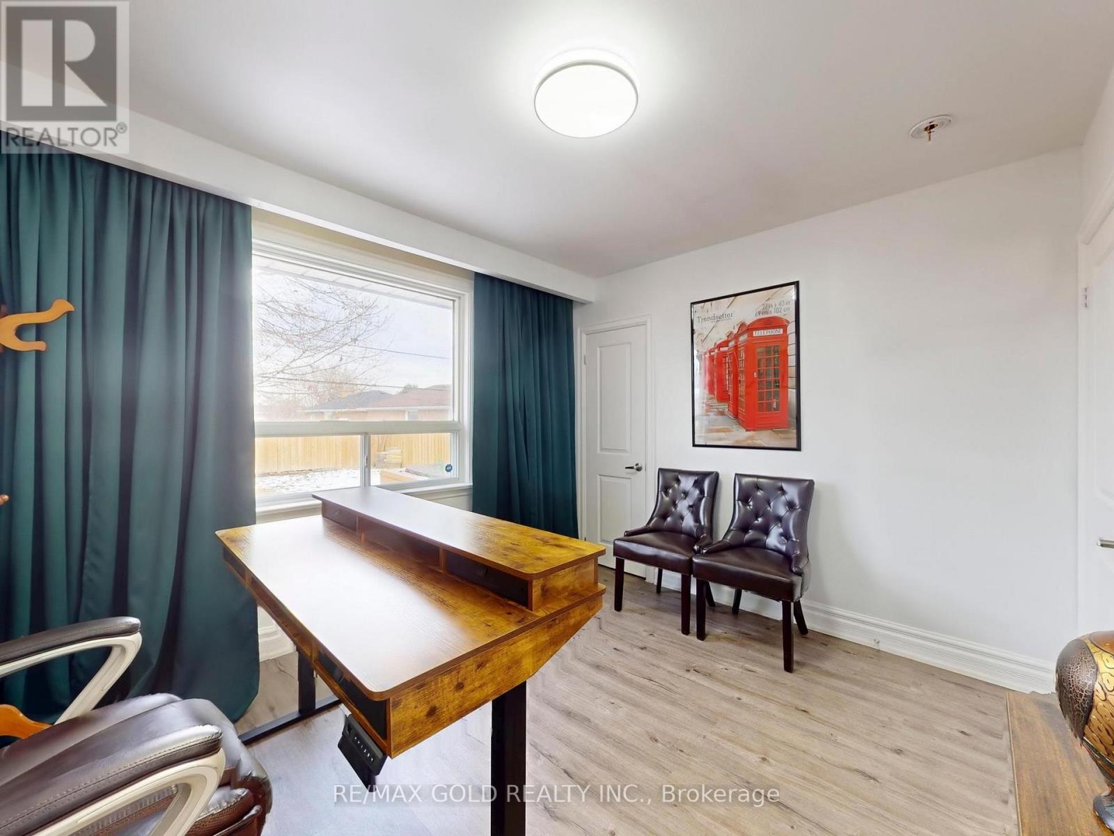 189 Kingsview Boulevard, Toronto, Ontario  M9R 1V7 - Photo 26 - W12828672