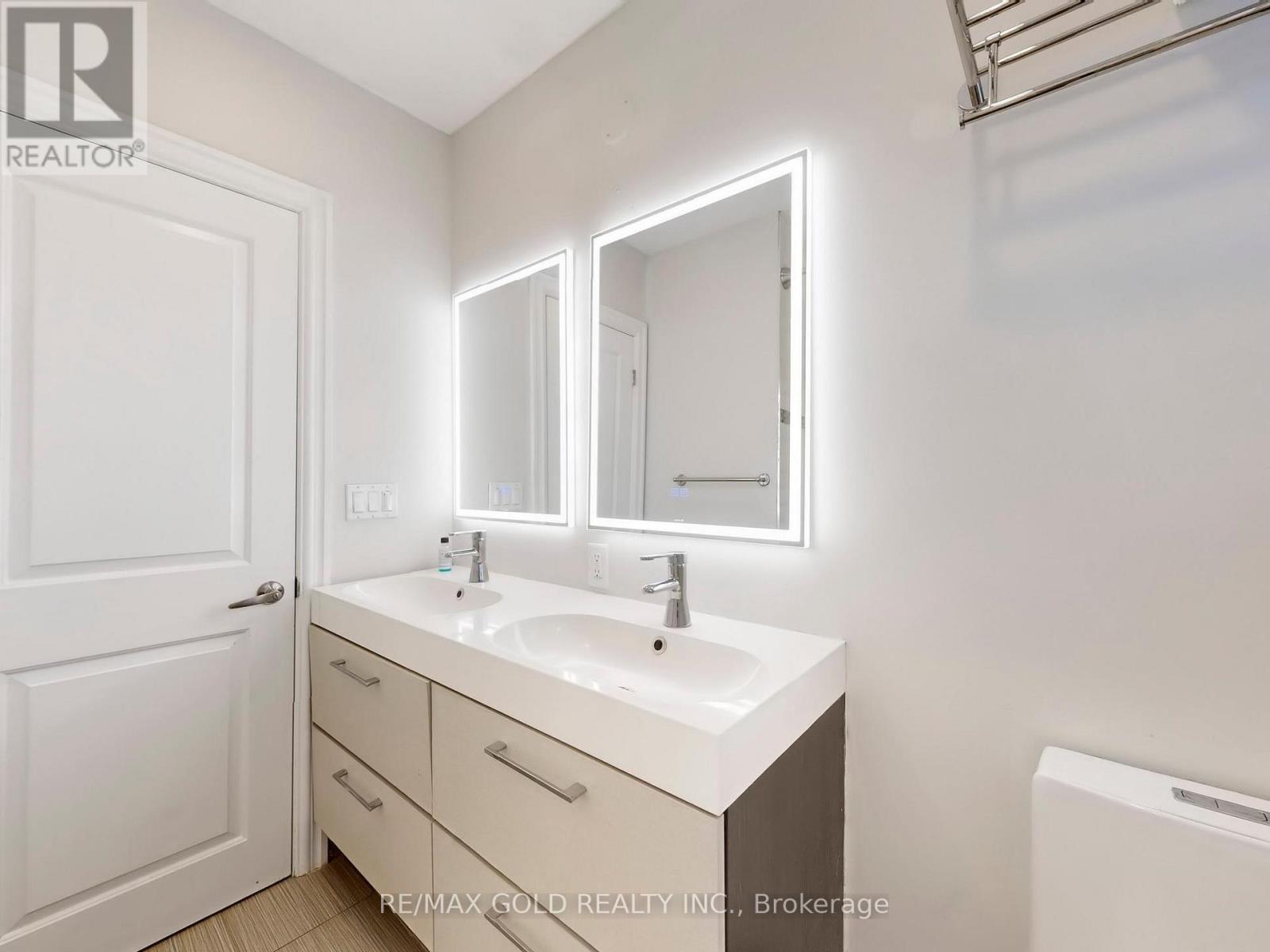 189 Kingsview Boulevard, Toronto, Ontario  M9R 1V7 - Photo 29 - W12828672