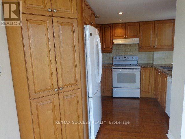 408 - 1230 Marlborough Court, Oakville, Ontario  L6H 3K6 - Photo 12 - W12829292