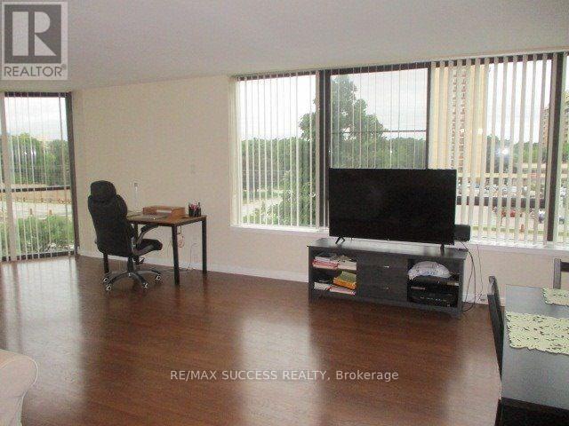 408 - 1230 Marlborough Court, Oakville, Ontario  L6H 3K6 - Photo 14 - W12829292