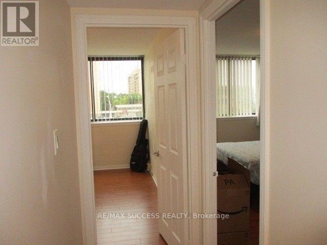 408 - 1230 Marlborough Court, Oakville, Ontario  L6H 3K6 - Photo 17 - W12829292