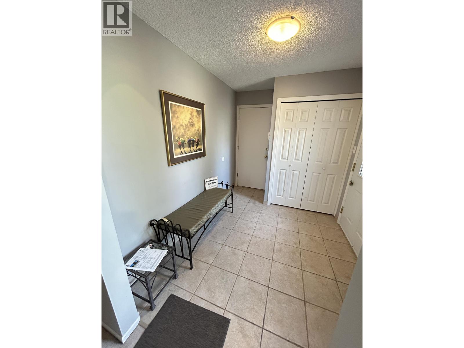 7560 Waterton Drive, Richmond, British Columbia  V7A 4G4 - Photo 3 - R3066289