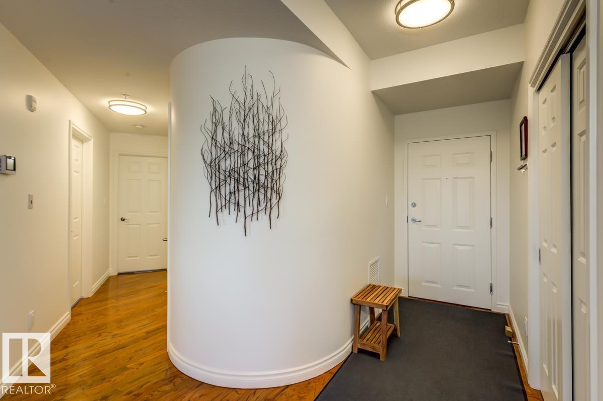 #604 10108 125 St Nw, Edmonton, Alberta  T5N 4B6 - Photo 3 - E4475288