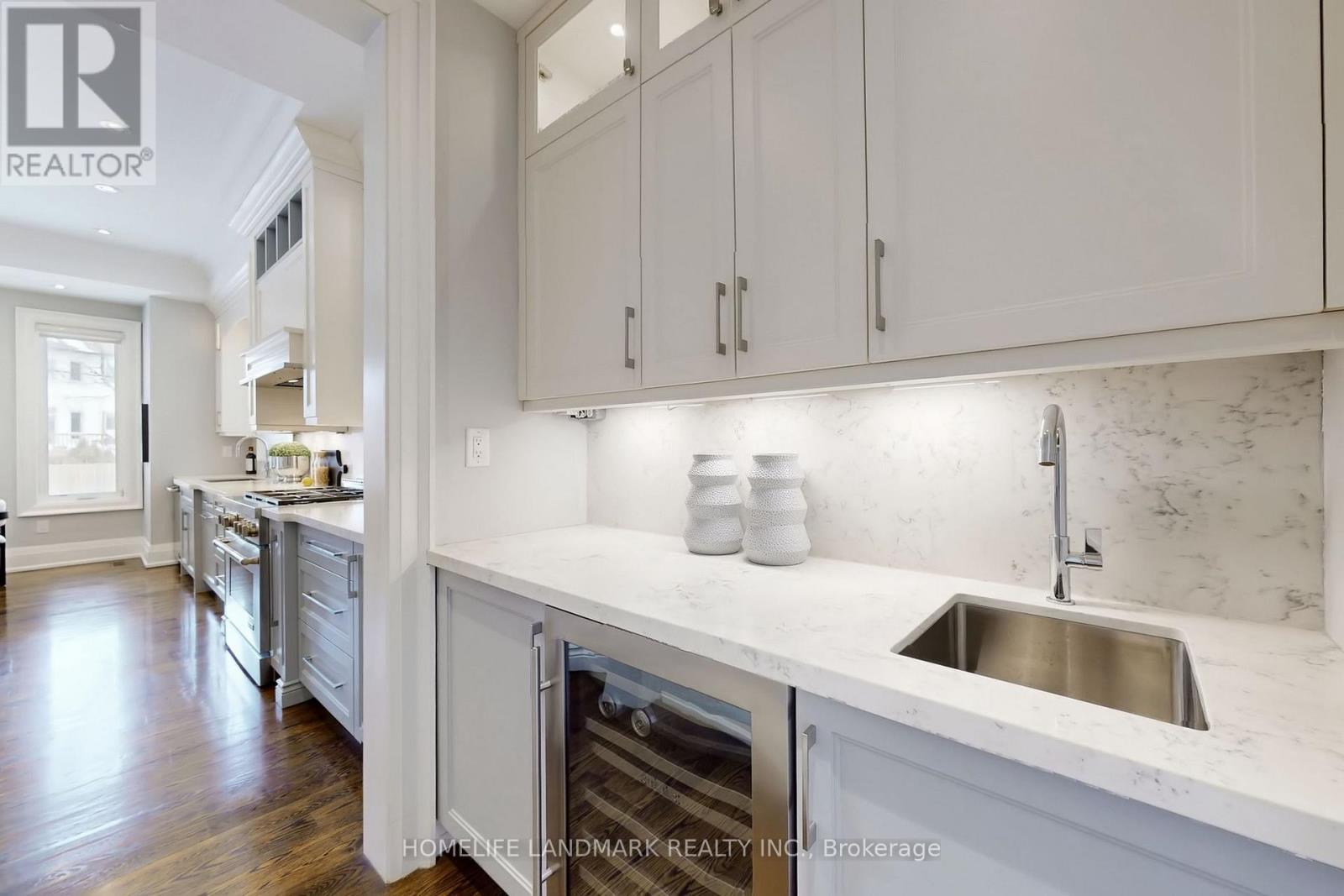 122 Parkview Avenue, Toronto, Ontario  M2N 3Y5 - Photo 25 - C12829242