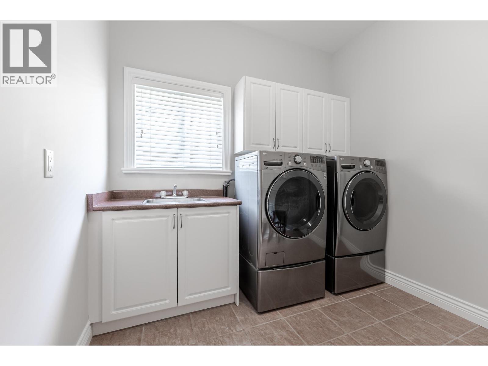 9160 Mona Avenue, Burnaby, British Columbia V3N 5A7 - Photo 14 - R3094181